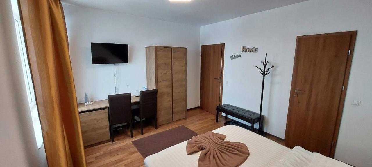Pensiunea Riunione Braşov Exterior foto